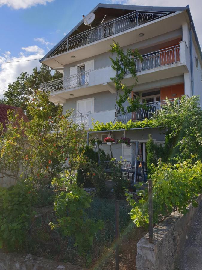 Apartments Mima Kaštela Kültér fotó