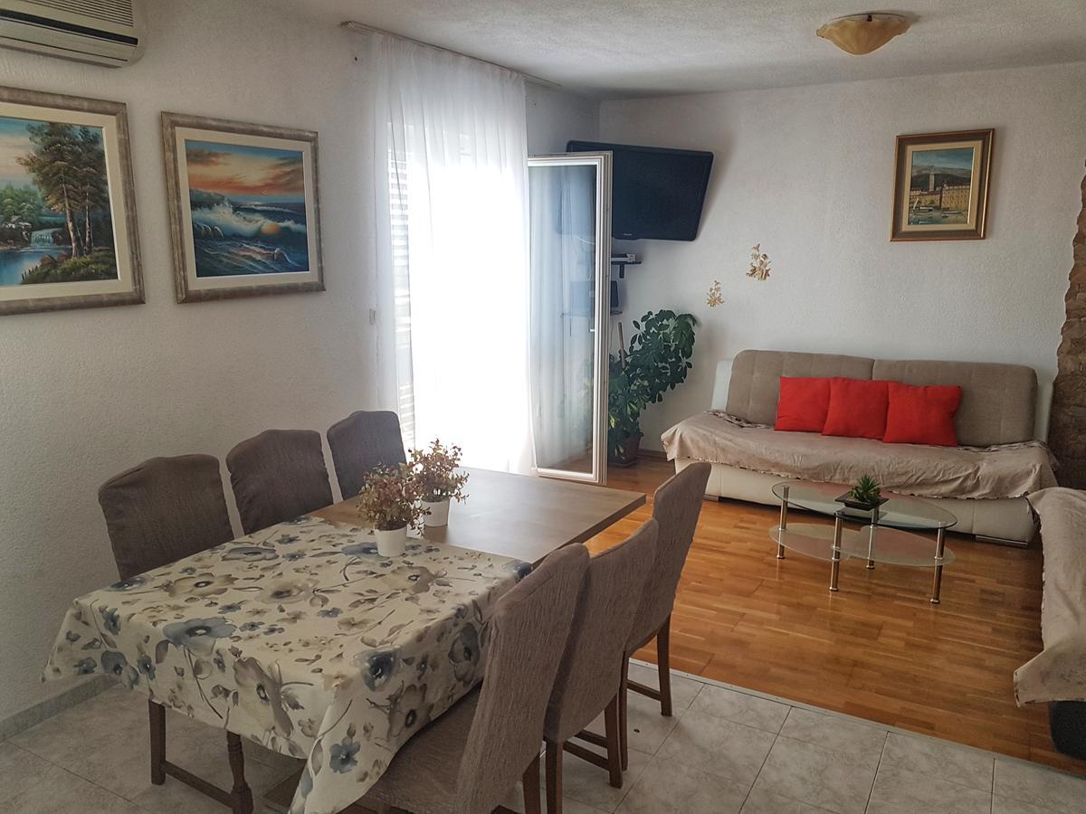 Apartments Mima Kaštela Kültér fotó